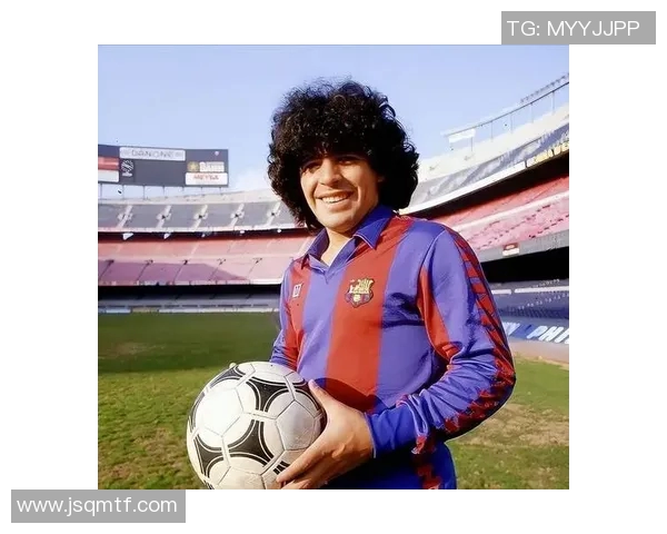 2012年足球明星的辉煌成就与影响力分析